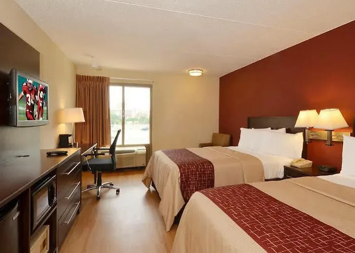 Red Roof Plus+ - Phoenix Airport 3* Tempe